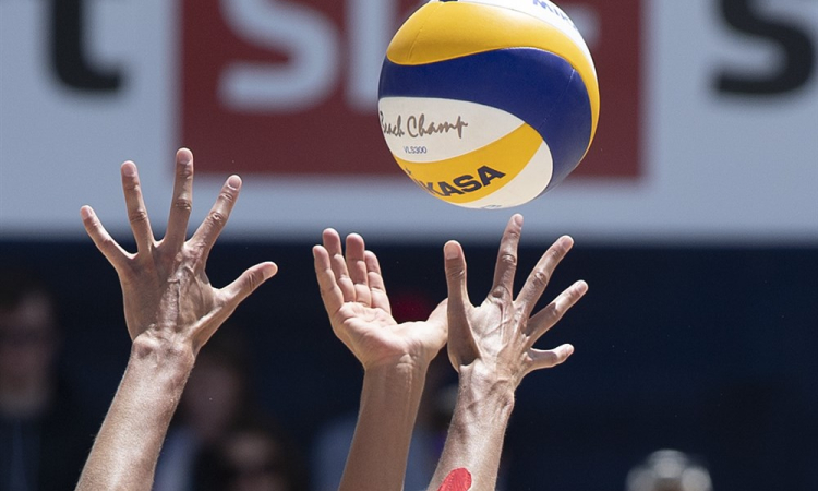 Slovenski odbojkarji na mivki še brez uvrstitve na olimpijski turnir v Parizu 