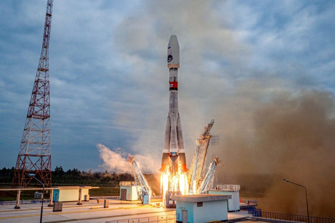 Ruska sonda Luna-25 dosegla lunino orbito