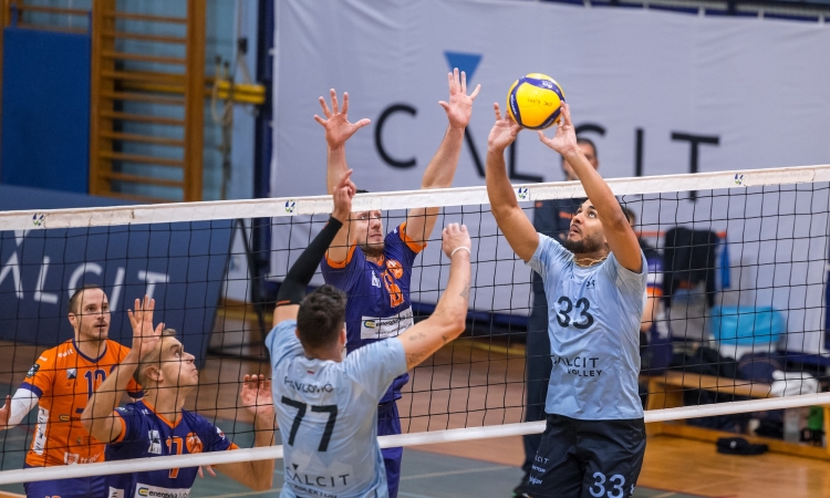 ACH Volley suvereno premagal Calcit Volley v Kamniku