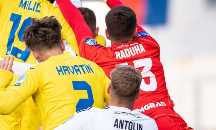 Nogometaši Domžal so v gosteh premagali Muro z 2:0