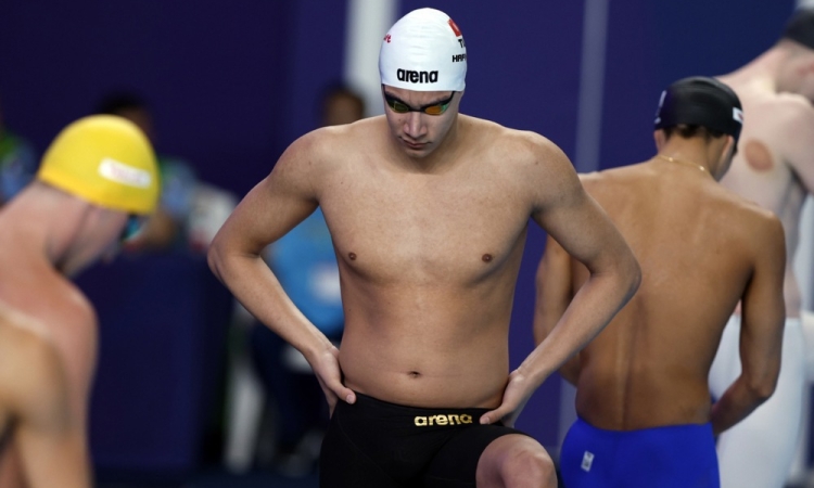 Plavalni olimpijski prvak iz Tokia Hafnaoui suspendiran