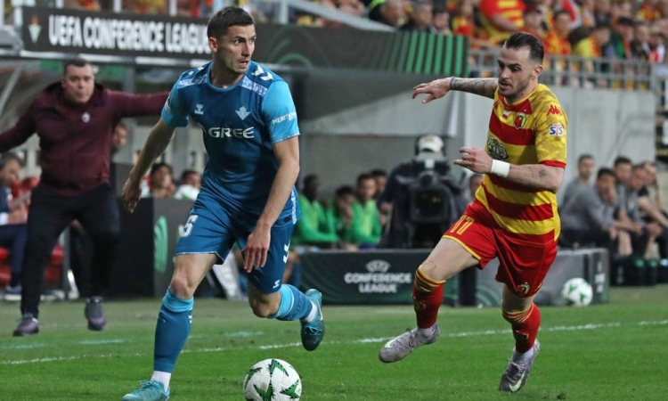 Stojinovićeva Jagiellonia brez polfinala v konferenčni ligi
