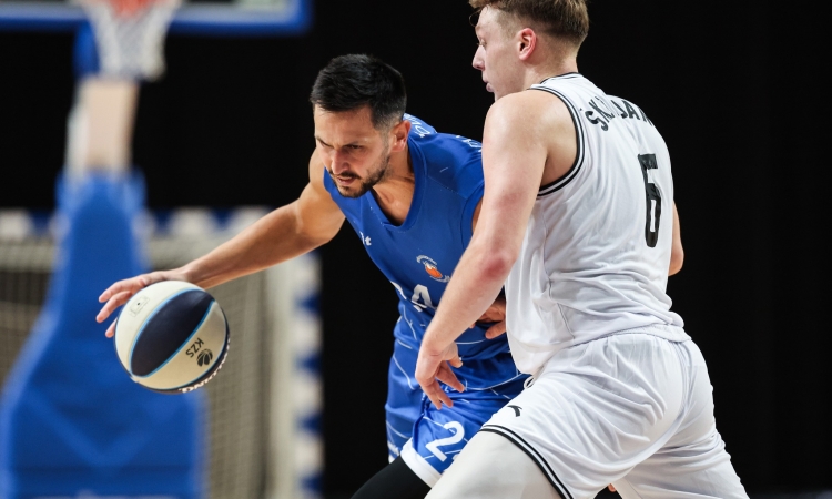 Košarkarji Ilirije so premagali Terme Olimia z 82:77