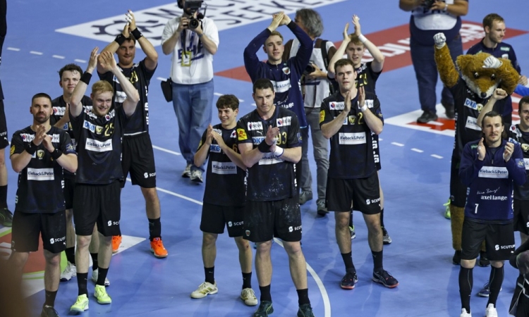 V ligi prvakov s polnim izkupičkom le nemška kluba