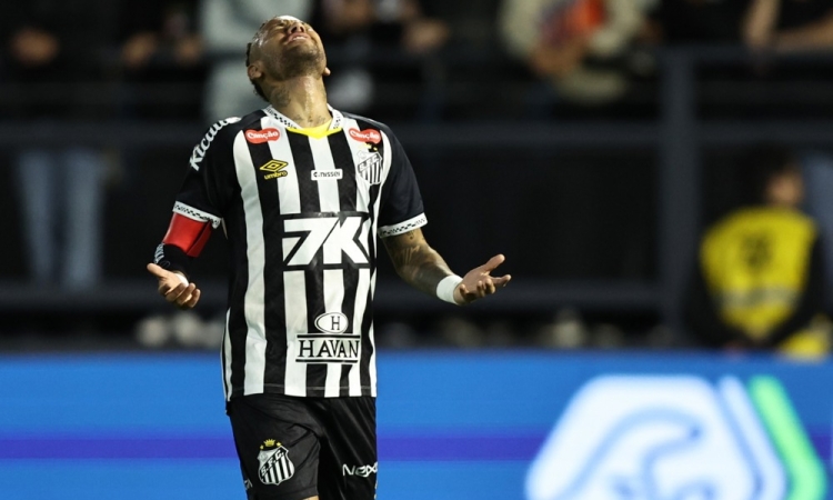 Poškodovani Neymar za Santos nared šele novembra