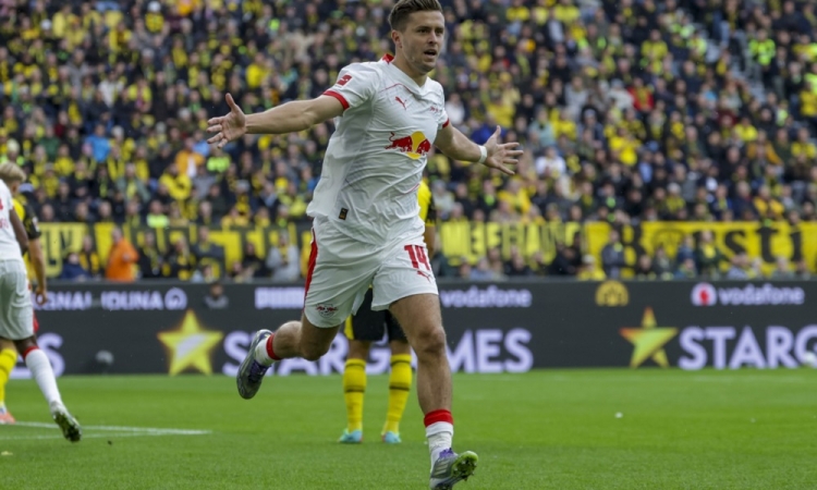 Leipzig z dvema goloma Baumgartnerja premagal HSV