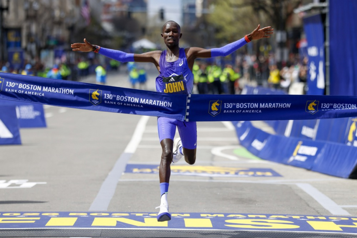 Korir ubranil naslov, postavil rekord in zapustil Boston s 170.000 evri