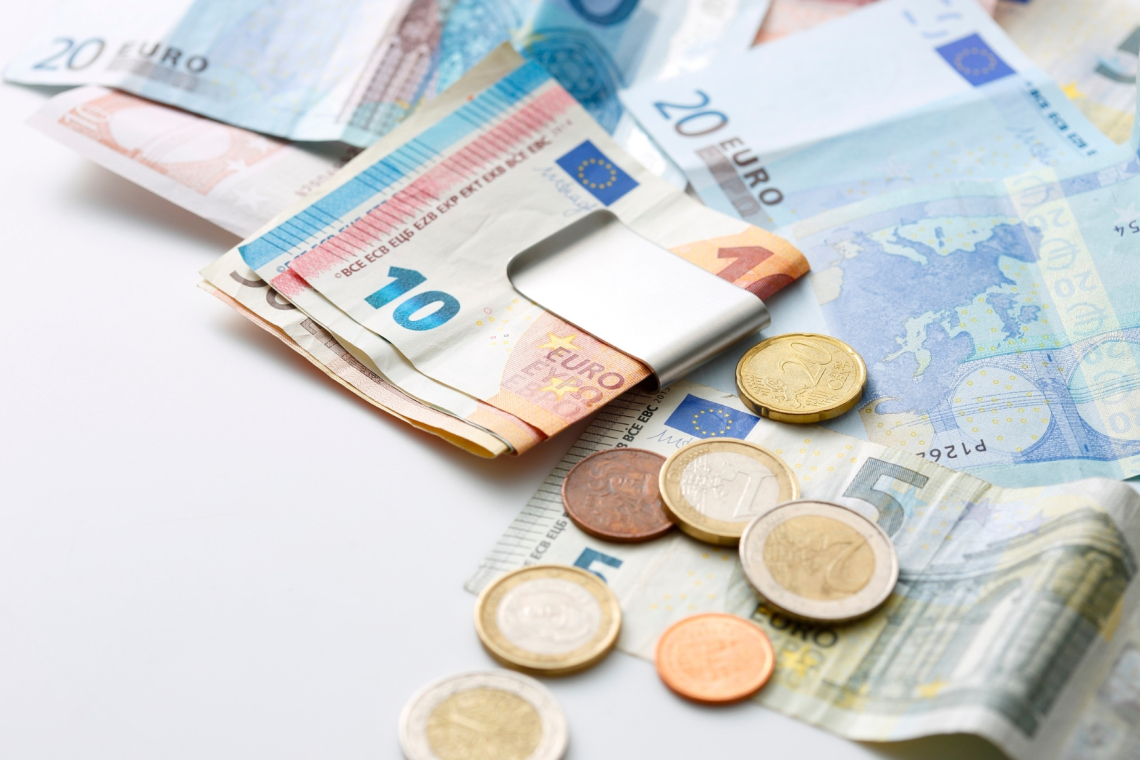Junija novo zvišanje plač za večino zaposlenih v javnem sektorju
